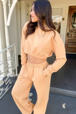 Basic Crop Sweatshirt