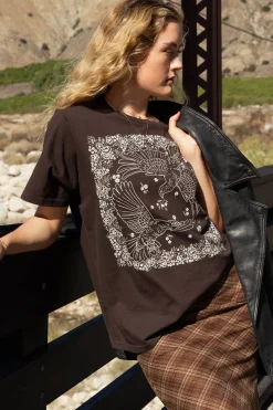 Doves Bandana BF Graphic Tee