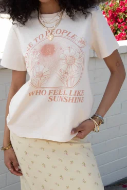 Feels Like Sunshine Bf Graphic Tee