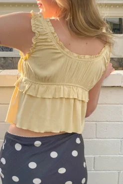 Open Front Tiered Top
