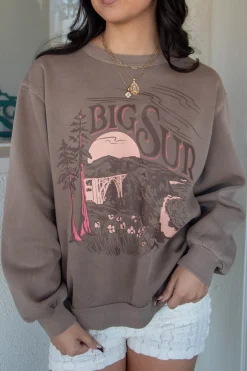 Oversized Crew Graphic Sweatshirt