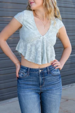 Textured Floral Cap Sleeve Top